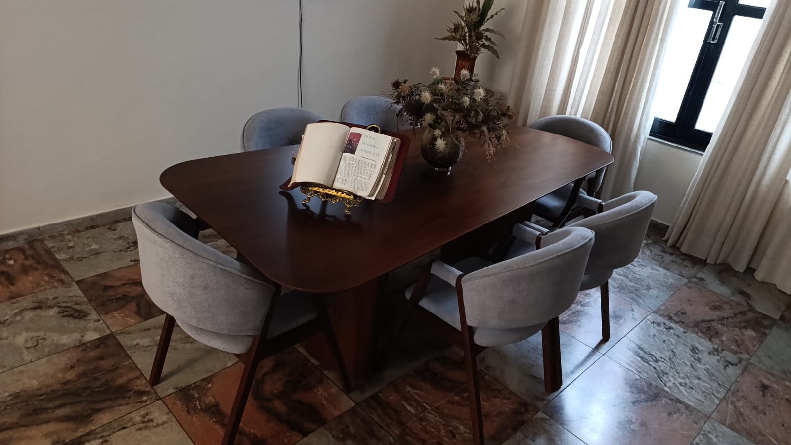 Entrega real Garimpo Outlet - casa de cliente 10